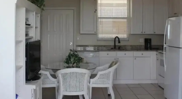 Judith s Bonita Beach Tennis Condo, Забронировать Отель Бонита-Спрингс Southwest Florida, рядом с Парк Bonita Beach