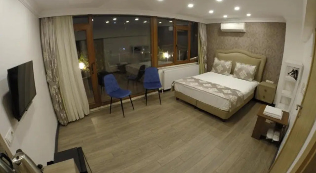 Двухместный номер Deluxe с балконом Meydan Suites