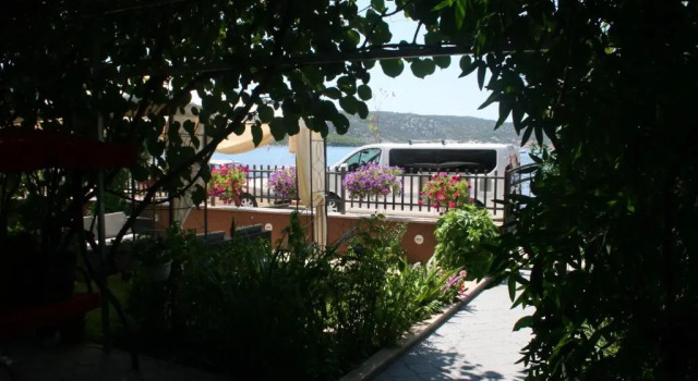 Студия Apartments Tomislav