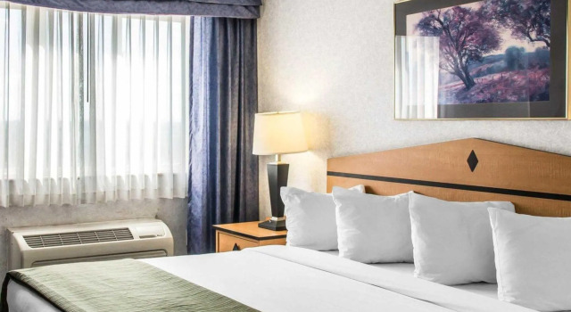 Номер Standard Quality Inn & Suites Denver International Airport