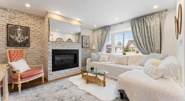 Spacious 2bdrm Home in Burlington, Varaa Lomakoti Burlington 