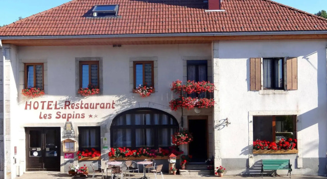 Logis Hôtel les Sapins, Boek Hotel Hotels in Franche-Comte met ontbijt, Ontbijt