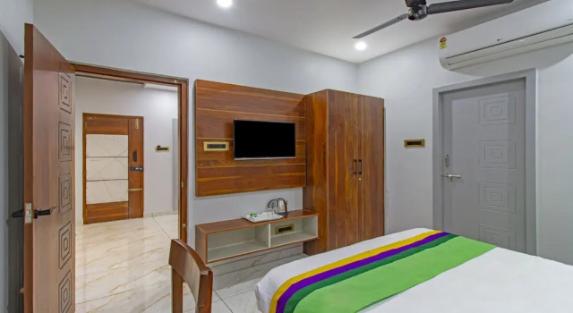 Treebo Abhi Suites, 400 M From Guntur Junction