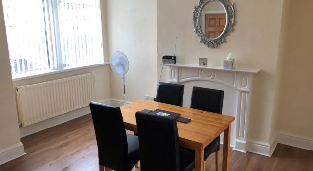 GORTON Holiday Home, Забронировать Отель Отели Блэкпул с парковкой, рядом с Конференц-центр Winter Gardens, Парковка
