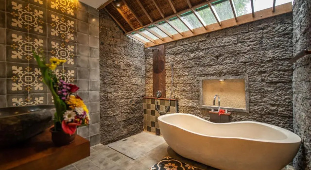 Номер Deluxe с видом на сад Ananda Ubud Resort