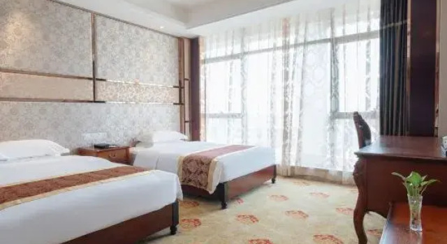 Шестиместный люкс Presidential Guoneng Grand Hotel