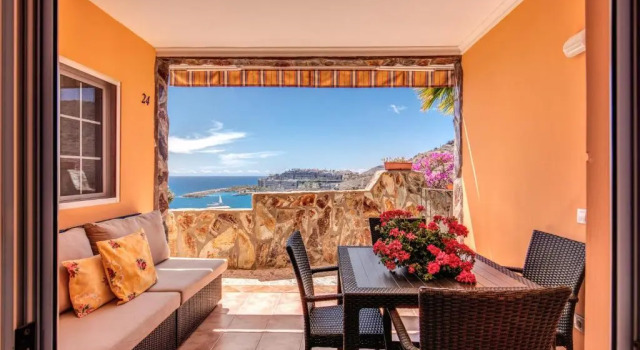 Семейные апартаменты с 2 комнатами с видом на море Granada I Apartments