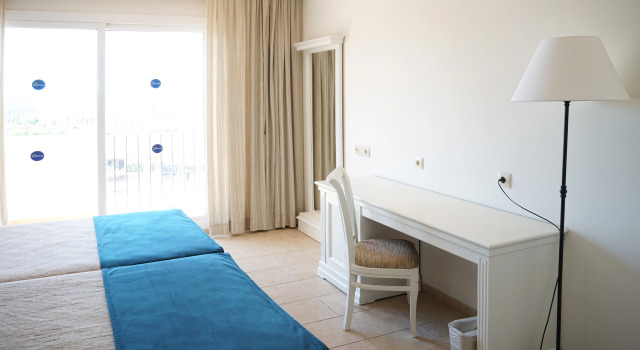 Ohtels Cabogata, Prenota Hotel Retamar Costa di Almería