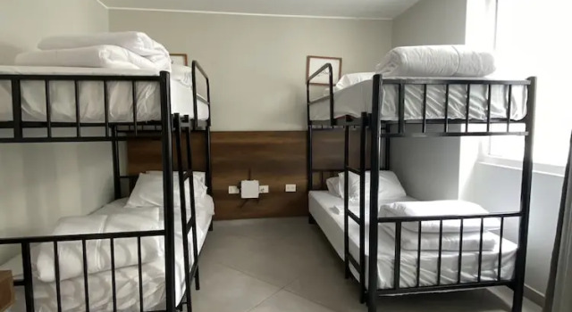 Кровать в общем номере The Point Miraflores, Lima