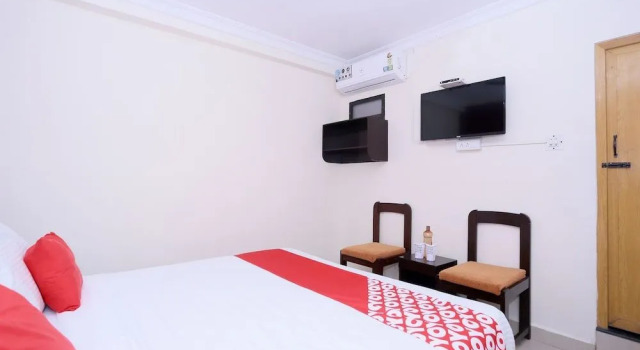 OYO 25012 Kv Suites, Забронировать Отель Отели Коччи с завтраком, рядом с Mattancherry Palace, Завтраки