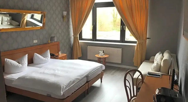 Номер Comfort Burg Wegberg Hotel & Eventlocation