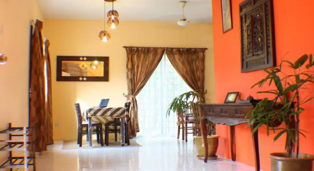 Teratai Homestay Kota Perdana, Забронировать Отель Сери-Кембанган Селангор