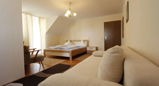 Трёхместный номер Standard Hotel Adria Stuben