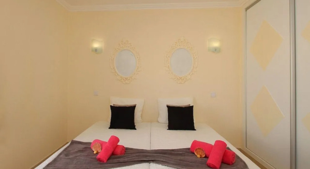Villa Moorea by Algarve Vacation, Buchen Sie Villa Guia Barlavento