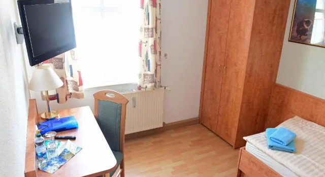 Одноместный номер Standard Hotel garni Goldene Henne