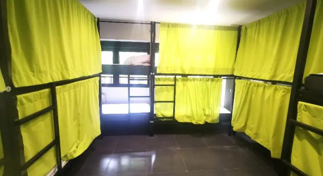 Кровать в общем номере Madriz Hostel