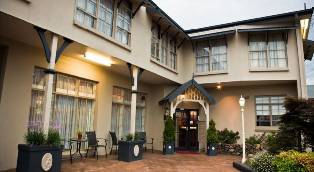 Abbotsleigh Motor Inn, Забронировать Отель Армидейл New England NSW, рядом с Центр культуры аборигенов