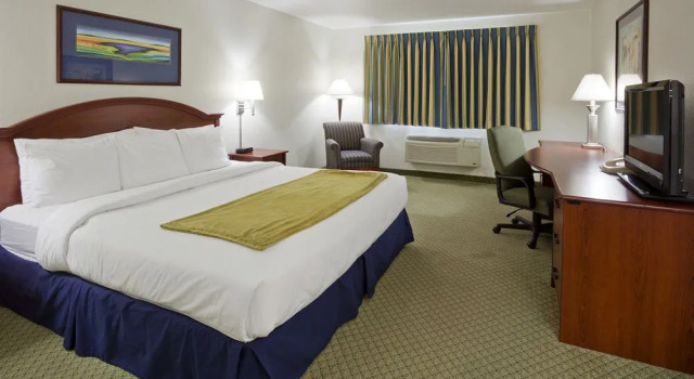 Crossings by GrandStay® – Becker / Big Lake, Varaa Hotelli Hotellit Minnesota pysäköinnillä, Pysäköinti