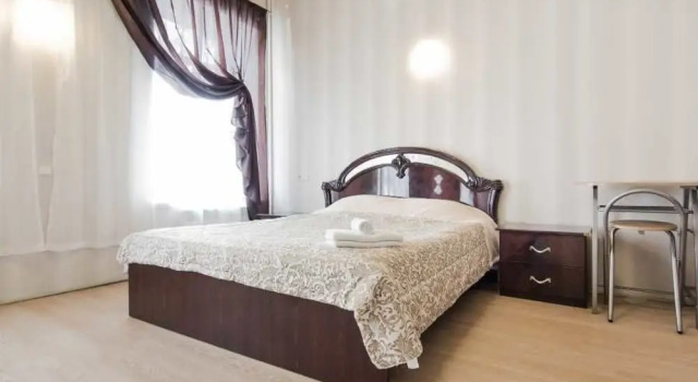 LeonRooms Pokrovskiy 8-4, Забронировать Отель Отели Одессы 3 звезды, рядом с Одесский музей нумизматики, 3*