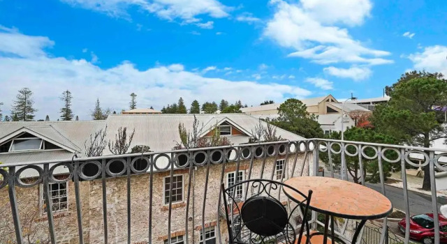 Fremantle Port Mill Bed & Breakfast - Unique Accommodation, Book Hotel Hotels in Perth CBD with Breakfast, Breakfasts