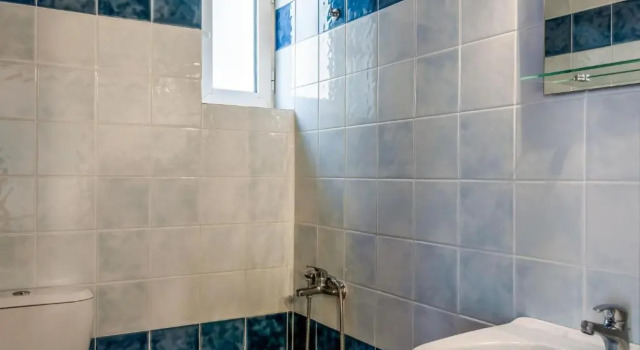 Апартаменты APARTMENT3 50metres from THE sea 'NEW LISTING'