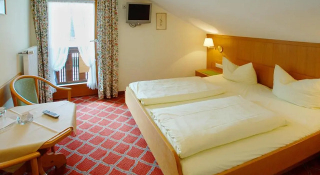 Двухместный номер Standard с балконом Hotel - Gasthof Gebirgshäusl
