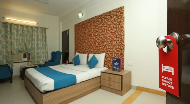 OYO 8785 Hotel Queen's Pearl, Varaa Hotelli Mājra Uttarakhand