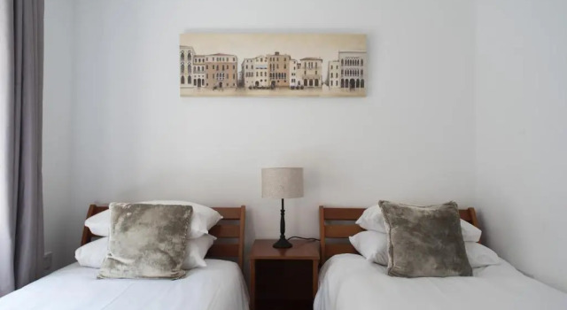 Апартаменты Your Space Apartments - Nelson Court
