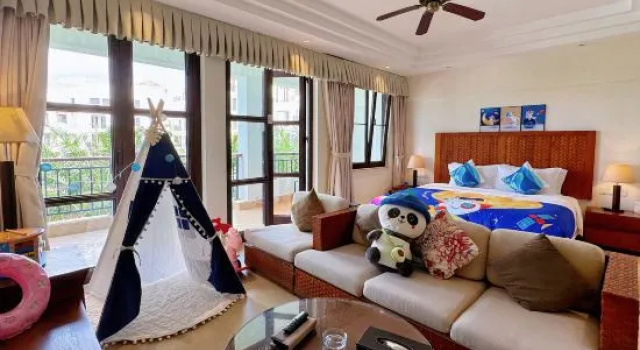 Семейный люкс с видом на море Aegean Suites  Sanya Yalong Bay  Resort