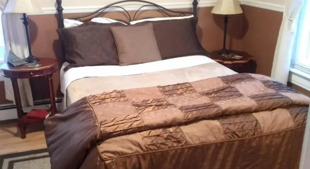 Splendor Inn Bed & Breakfast, Varaa Hotelli Norwich New York State