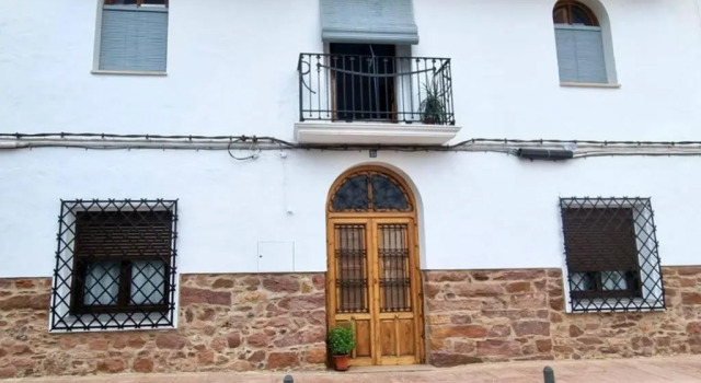Casa Turistica Torreón de Villafamés, Забронировать Отель Вилафамес Castellon Province, рядом с Музей современного искусства Висенте Агилера Серни