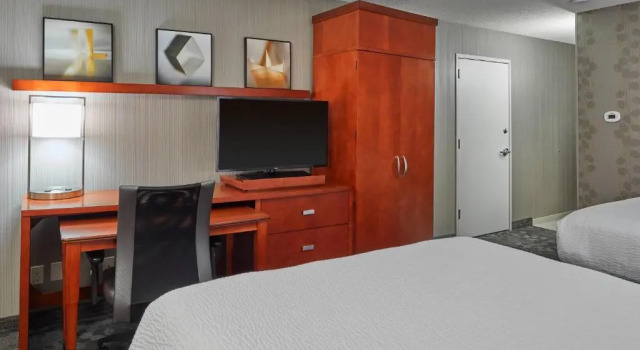 Четырёхместный номер Standard Courtyard by Marriott Eugene Springfield