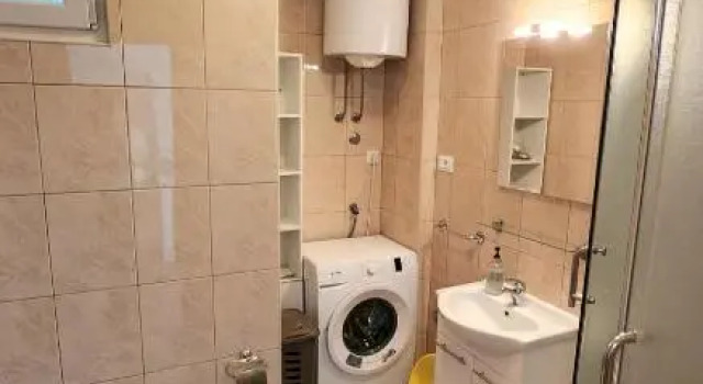 Апартаменты Цокольный этаж с красивым видом из окна Apartments Ella