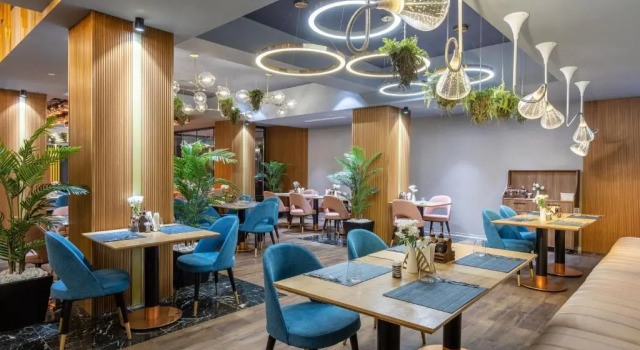 Hotel Kristal Focsani, Varaa Hotelli Focsani 