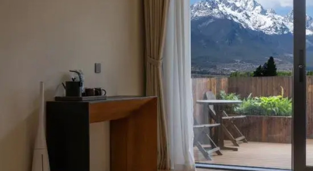 Lijiang Yunlai Snow Mountain Panoramic Resort Homestay