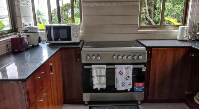 Апартаменты 2-bed Apt, Sleeps 5, Near Beau Vallon Beach