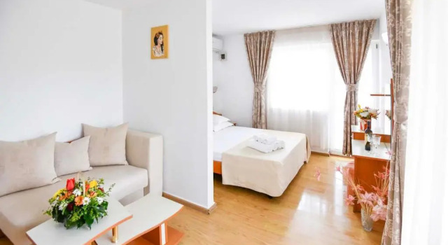 Standaard Driepersoonskamer met balkon Complex Tismana All Inclusive