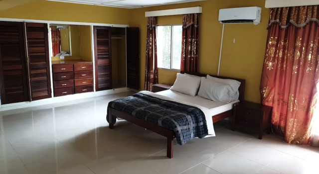 Riverside Resort Villas, Buchen Sie Resort Monrovia Greater Monrovia