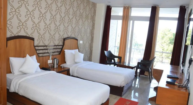Hotel Chopra Residency, Забронировать Отель Отели штата Химачал-Прадеш 3 звезды, 3*