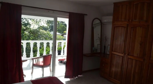 2 phòng ngủ Cottage có ban công và có view biển Touchdown Villa