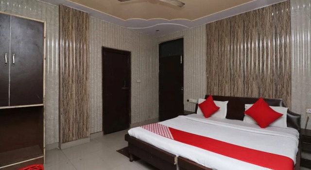 Oyo 29742 Hotel Seva & Restaurant