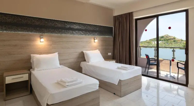 Студия c 1 комнатой с балконом и с видом на бассейн Rose Hotel Faliraki