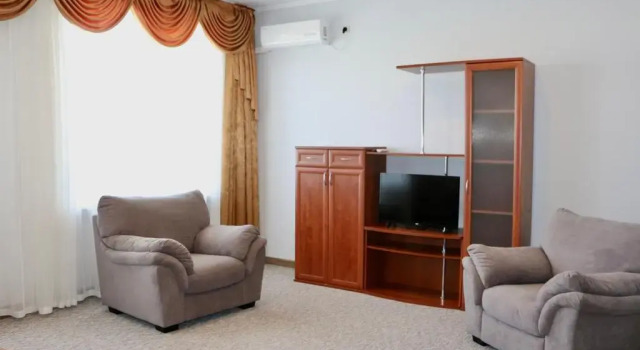 Mini-Hotel Azovskyi Akvapark Amazonki, Забронировать Гостевой дом Отели Голубицкой с парковкой, Парковка