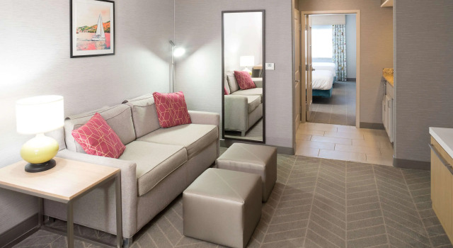Hilton Garden Inn Sioux City Riverfront, Забронировать Отель Сиу-Сити Айова, рядом с Sioux City Orpheum