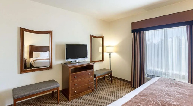 Люкс Comfort Suites San Antonio North - Stone Oak