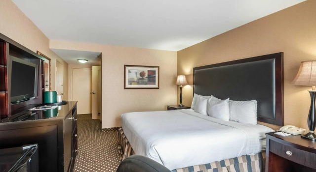 Четырёхместный номер Standard Carradoc Hall Hotel & Conference Center - Leesburg by The Red Collection