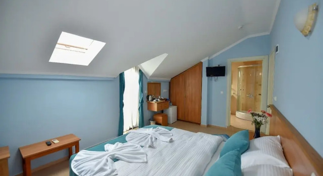 Двухместный номер Standard с балконом Kevser Inn Hotel