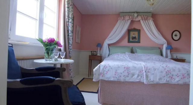 Bed & Breakfast mit Charme- Aux2platanes- Außergewöhnlich schön am Bodensee, Брондау Қонақ үй Salem Baden-Württemberg