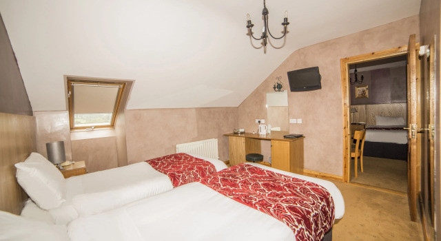 The Frontier Hotel, Book Hotel Burt 