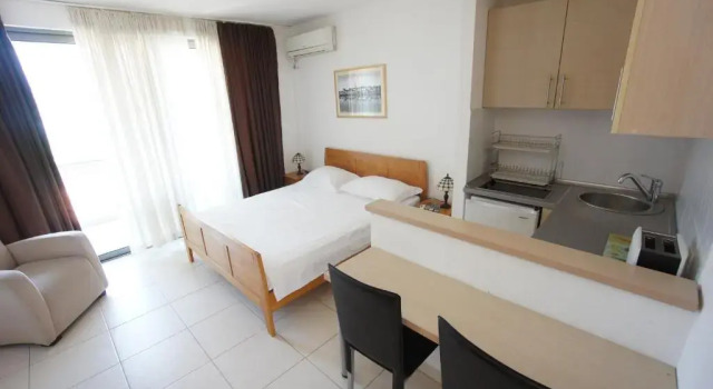 Студия Apartments Bečići Sunset